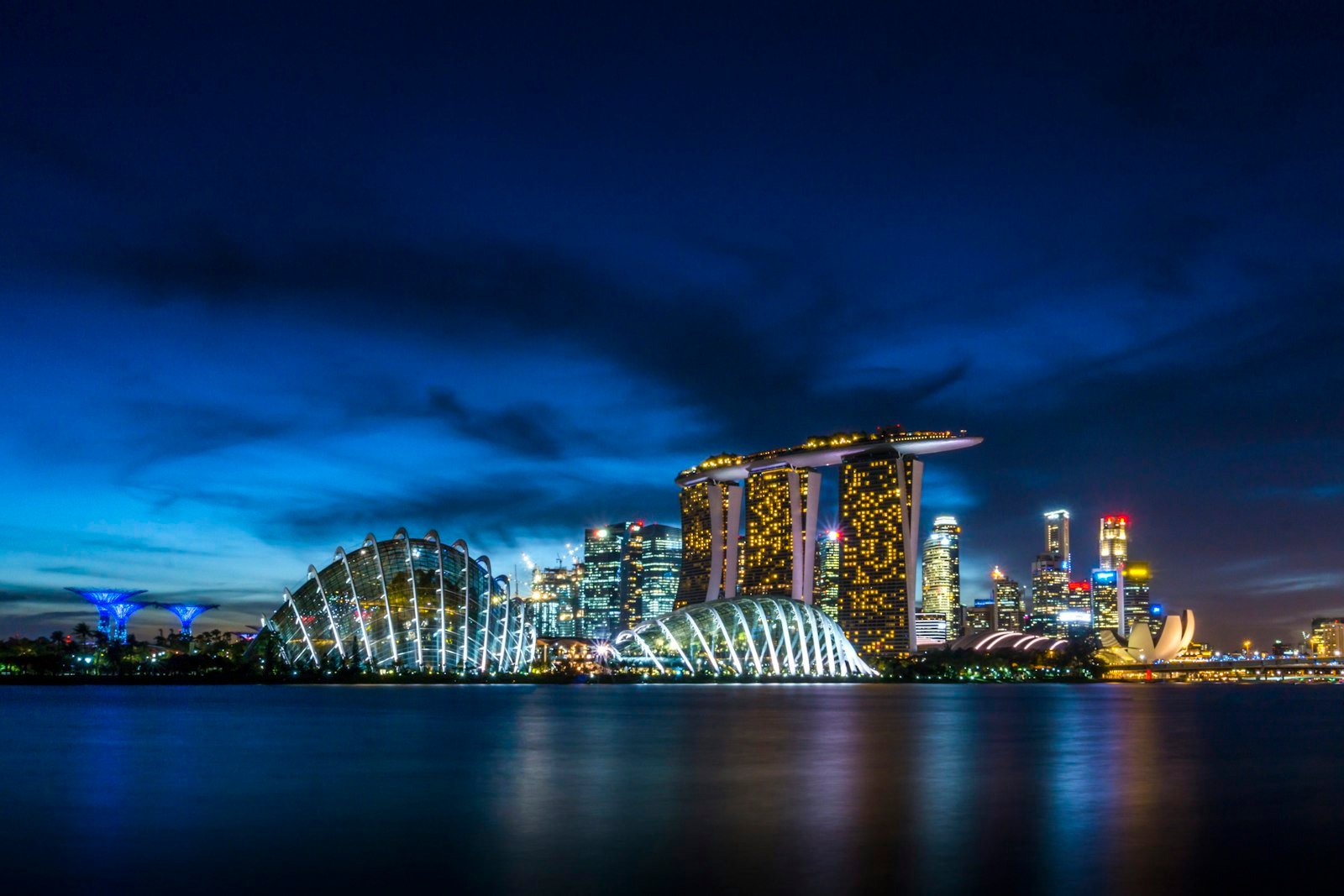 Marina Bay Singapore at night